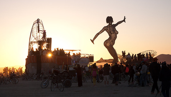 Bliss Dance and Robot Heart Distrikt